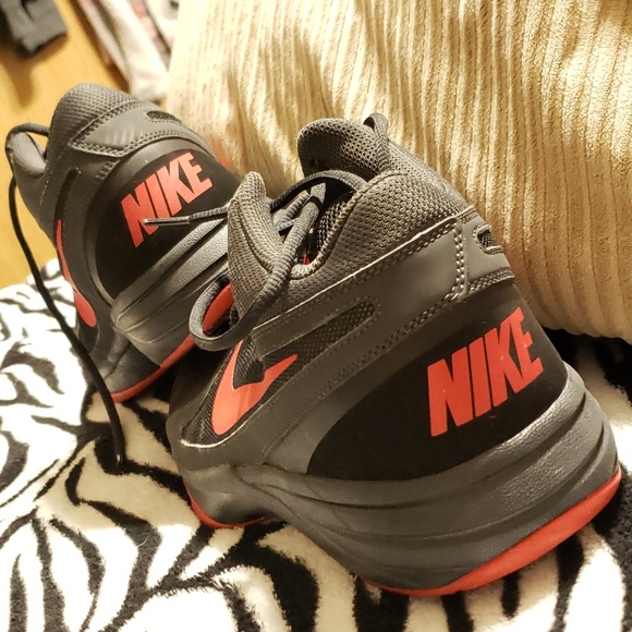 Shoes - Picture 1 of 7